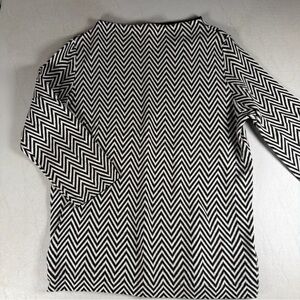 Joe Fresh Black and White Chevron Pattern Top size medium woman’s